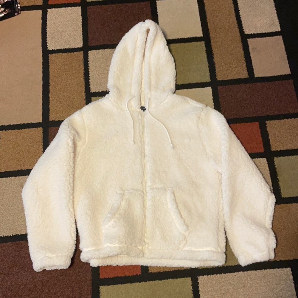 NWOT white fizzy jacket